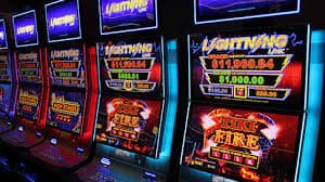 ppg 111 Myanmar National League Sportsbook မြန်မာ ကစားသူများ ဘောလုံးလောင်းကစားနေသောမြင်ကွင်း